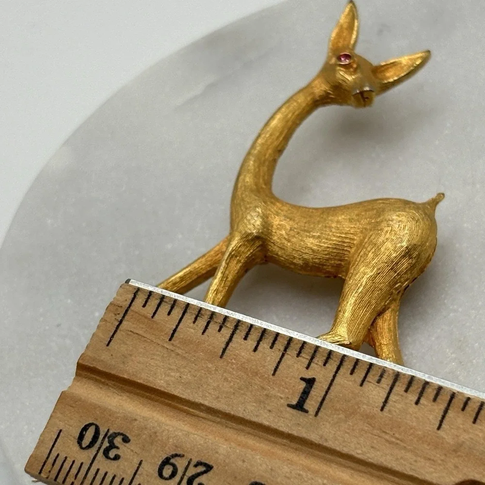 Vintage Deer Brooch Pin Brushed Goldtone Glass Eyes MCM Retro Christmas